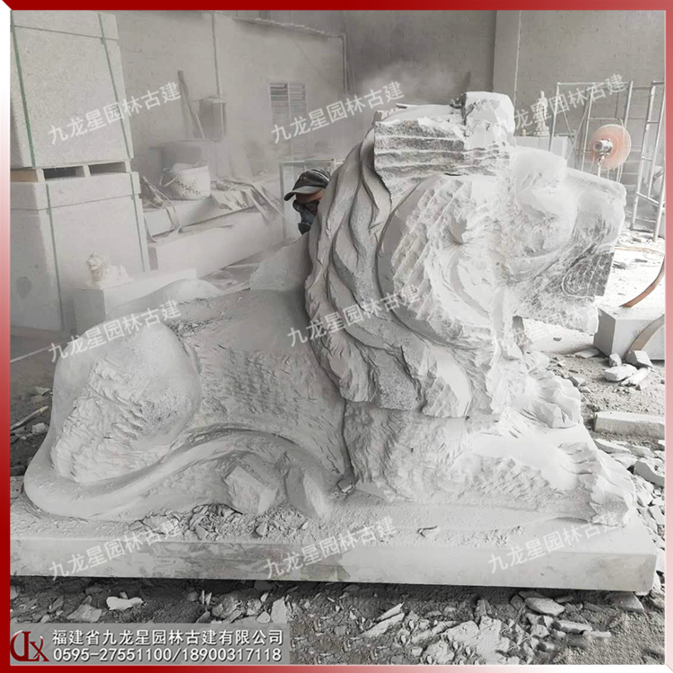 石雕獅子大門(mén)口擺件